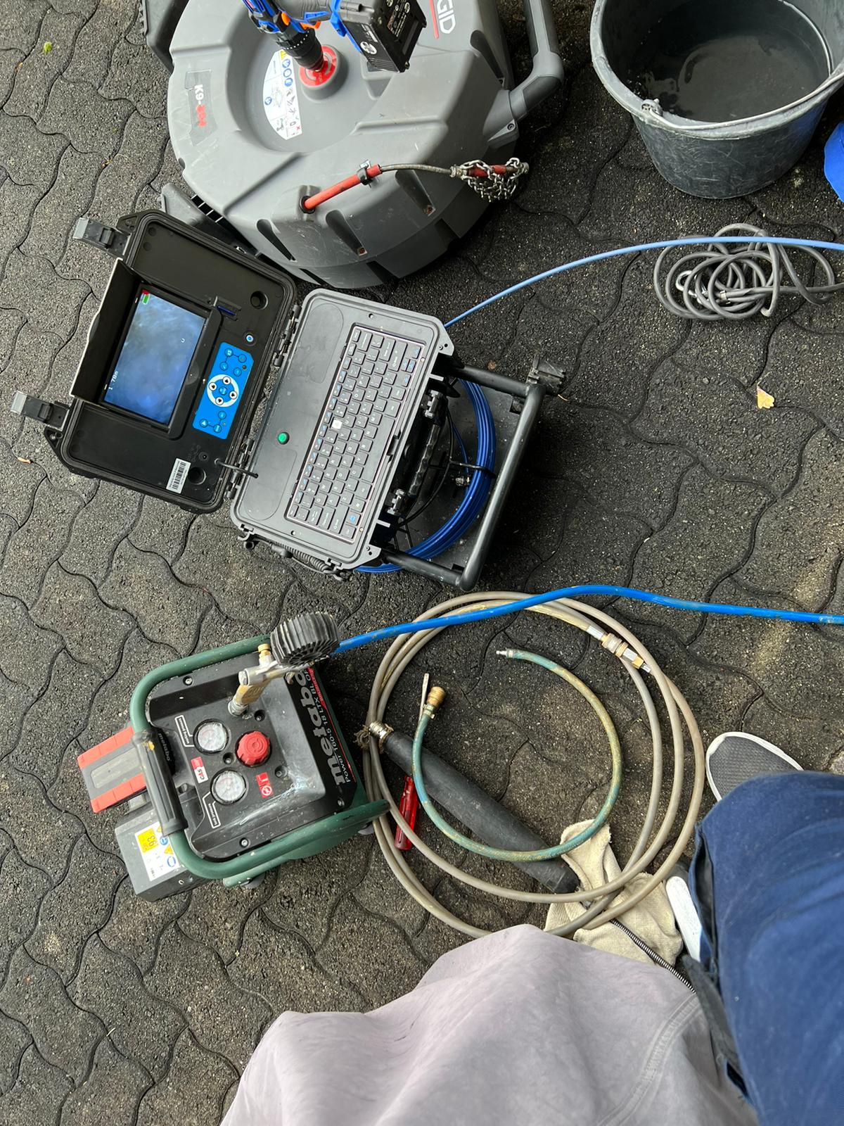 Dichtheitsprüfung Ceni Ablauf und Rohrreinigung GmbH